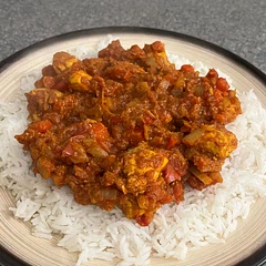 Very tasty, red pepper adds a nice flavour to it !