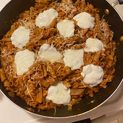 Loved this dish! Super easy and quick for a weeknight dinner! If you like a lot of sauce or more chicken I would suggest 2 jars and 3 chicken breasts.
