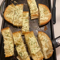First time making homemade garlic bread and this was a hit! Super easy and convenient for weeknight dinners. We didn’t have aluminum foil and toasted it without and it still turned out great.