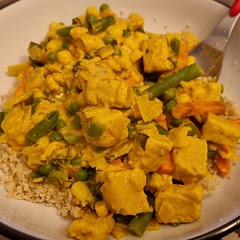I added 100g of mixed vegetables. Gorgeous!