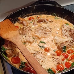 Tuscan chicken 🐔  was delicious 😋. I love garlic 😋 so I doubled up. It had so much flavor my wife and I finished it off. I will definitely be making it again 😌