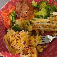 I used various methods with the potatoes 🥔 I pierced with a fork on some and others I did an X shape I loved the X shape better.. Loved them the picture does not not do it justice!! 🤣