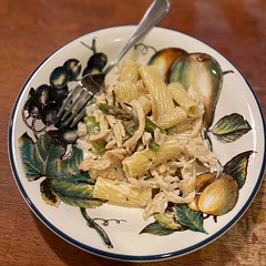 This was very good! I seasoned the chicken because I felt like it would have been bland without doing so. I also added chopped mushrooms and asparagus to the pot with the chicken and cream. This was so delicious!!
