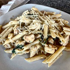 I forgot to get vegetables from the store before making this, but I had some spinach in the fridge, so I added some of that and it was absolutely delicious. Really great flavor with very little effort.