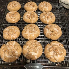 I wasn’t sure about how much streusel to put on the cookies, the first batch had way less . So next time I can put more on it makes plenty. These cookies are so yummy!