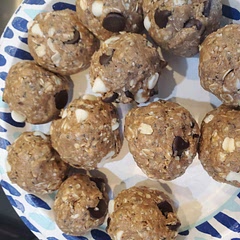 Too sweet. Added extra oats and still couldn't get passed the slimy-ish consistency. They are in the fridge now, so we shall see if they improve when chilled...