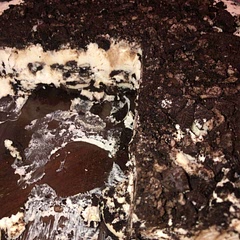 Probably would have stuck with whole oreos only on the bottom and crumble in middle/top. Or at least taking one cookie off and using that in middle.