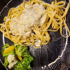 This was first time I ever made Alfredo sauce. It was easy and super yummy!