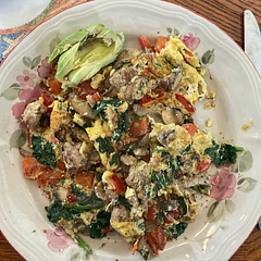 I made it with 3 eggs instead of 2 and added 3oz of extra lean ground chicken to bring up the protein to 6oz