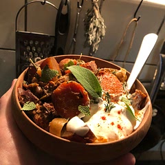 Iiiiii went a little too creative on this one and made a delicious, next level stew! Unfair to judge the recipe, I won’t judge that. I got lost in creative enthousiasm😂😂😂
