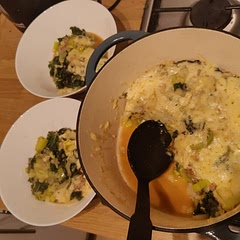 Not bad, a bit confused at the end what to do with the leaks and the oven baking part. Delicious I would cook this again.