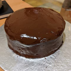 Great recipe but should use some syrup to soak layers.