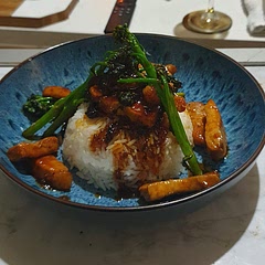 simple and easy midweek recipe, fried some tender stem broccoli tips after the pork to add some crunch, served with jasmine rice