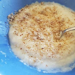 Skupaj z mletimi mandlji/orehi 👍