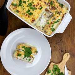 This recipe is so versatile, you can use any filling you like. If mushrooms are not your favourite, make it with ground beef or chicken, customise it to your taste.