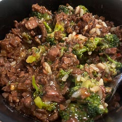 The meat was too tender at 5 hours and fell apart. It tastes on the salty side and doesn’t have enough body in my opinion- it was very meat forward. Definitely would add 4x the chili flakes and green onions to top next try.
