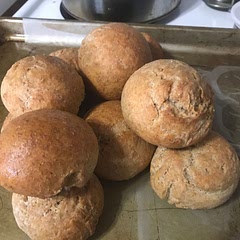 i made 12 rolls out of this recipe! its so nice and easy to make
