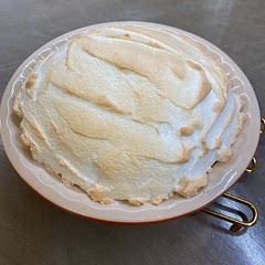 I used 5 oz of crackers and 1/2 c plus 1 T of butter in crust.  Baked pie for 21 minutes.  Used egg whites to make meringue and cooked 10 more minutes.  Next time I’ll mix one of the egg whites into crust to help hold together.