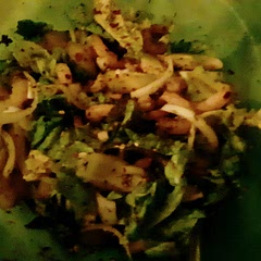 Very tasty. Next time I will add more lime juice and more red chili flakes, but then I like things spicy. I also added a few crispy rice noodles.
