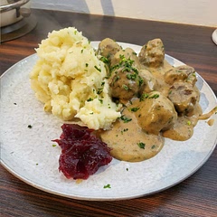 Great authentic flavours. Easy to make, and that sauce is great. Loved it. Added extra half of dijon. Didn't have any Worcestershire so subbed with half cider vinegar and half balsamic for acidity.