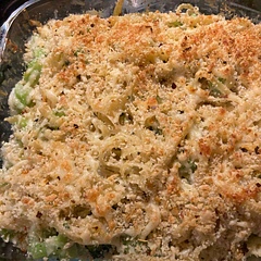 Increased amounts of pasta and broc, plenty of sauce following the recipe. Yummy topping!