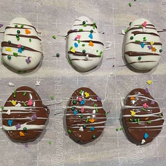 OMG 😋 This was such a fun recipe to make. Taste just like the real Reese’s Easter egg!
