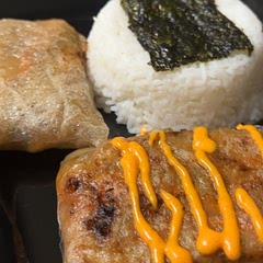 Added kimchi sauce to it and added a Cajun chicken spin to the filling. Chefs kiss. Kids love it and don’t even know that it has so many vegetables! (Buy two packs of rice paper and only use at most a half of cabbage)
