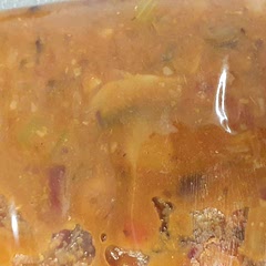 Delicious and scalable; made it for 8 people and added some mushrooms (600g) instead of bell pepper. Also lowered the amount of broth bc lots of liquids was in there already