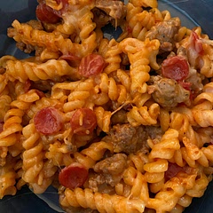 I wasn’t expecting this to be as good as it was but boy was I wrong! Super simple as well. Will definitely be making this again!