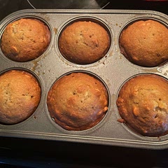 Didn’t have walnuts so we used peanut butter chips 🤣 also made 6 jumbo muffins instead of 12 regular size. So good though!