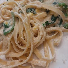 I used fettuccine & added thawed frozen peas. Sauce is super creamy and delicious!