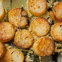 I’ve made these twice already in one week and I’m obsessed! Made them for my boyfriends family & everyone came back for seconds. I think my potatoes took a little longer than 7 minutes for the browned look but maybe I didn’t have the heat high enough.