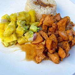 INCREDIBLE! Best meal I’ve had in a while. It is so flavorful! And the flavors pair so well! (I added a little coconut sugar and salt to the rice and it was perfect!)