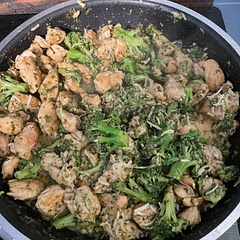 This is delicious. I used about half the amount of pesto and steamed the broccoli for a lot longer than the recipe called for (closer to 10 min. I like mushy broccoli). I also left off the tomatoes because I can’t eat them. Very good!