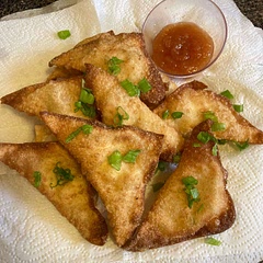 Very good I made a few Tweaks to the recipe I added 8oz of cream cheese instead and a 8oz package of Imitation crab meat also added 1/4th teaspoon of sesame oil some 
black pepper and pinch of sugar.