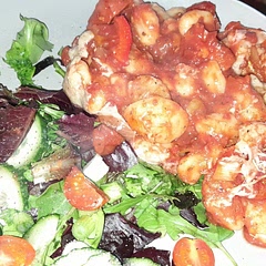 Once I added the tomatoes I transferred into casserole dish and topped with low fat cheese instead of mozzarella. Baked for 20 min. I also added peppers, courgettes and some chilli flakes.