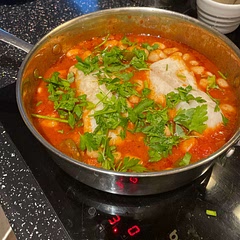 Added chopped green pepper, a few mixed herbs and halved baby plum tomatoes as I wanted to use up items in the fridge before going on holiday. Tasted very good and was filling