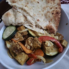 One pot which was nice, but it needs more sauce. I skeptically used sweet potato, zucchini, cauliflower, red pepper, and onion.. most weren't cooked within the cook time and needed another 15 minutes before we got too hungry to care.