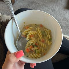Amazing and so yummy! Surprisingly, it’s Weight Watchers friendly :) Boyfriend said it’s better than Panera…try it for yourself!!!!