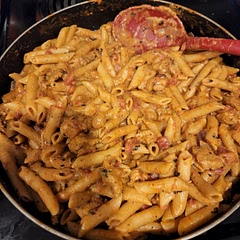 We doubled the recipe and it was amazing! Spicy, creamy and delicious 😋