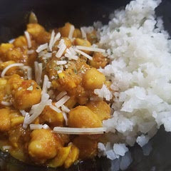 This dish was amazing! Way better than I could have imagined. I have tried original with chickpeas and the second time with chicken. Both times it was delicious 😊