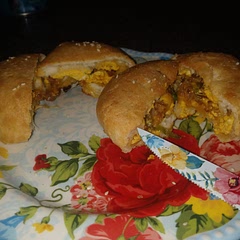 I doubled the recipe and made 8. Replaced poppy seeds with sesame. Could've stuffed it with more