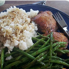 Super yummy, had with white rice cooked in chicken stock.