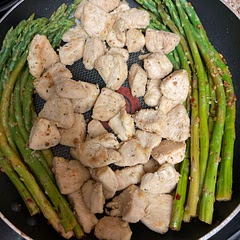 It was fun making it! Just didn’t add the Sirracha… but the chicken itself was just 👌🏼👌🏼