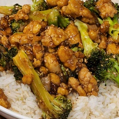 Absolutely positively delicious! I used yellow onions (1/2) since I didn't have green onions, and some fresh broccoli.  Siracha on the side. It was great!!