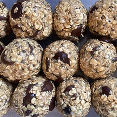 These are so quick, easy, and so yummy! Even my almost 3yr old liked them. I think these will be a staple in our household, and will be perfect for lunchboxes.