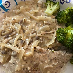 Served over rice instead of noodles and paired with steamed broccoli. Very tasty!!