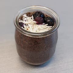 4.5/5⭐ Quick to prepare, healthy, yummy, and convenient for bringing out or to the office!

I used chia seeds + chocolate oat milk (already sweetened so no sweetener added). Added optional toppings - fresh strawberry, frozen blueberries, coconut shreds.

The chia seeds expanded overnight after absorbing the milk, but the overall bulk of the pudding did not change much, so don't worry if you don't have much room between the top of the pudding and the lid.