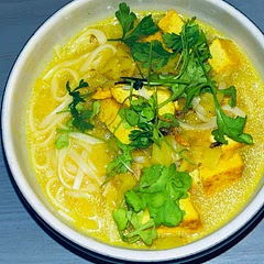 Did not make it in a jar but on a stovetop at home but it was so good. I fried the tofu and the cabbage a bit first and added cayenne and more spices in general than in the recipe. More coconut milk though as well. Really yum.