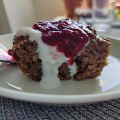 Very good and easy in my opinion! I added a little bit of cinnamon and a couple tablespoons of cocoa powder. Sweet, but not too sweet. I recommend to top it with some low-fat yogurt and jam or honey.